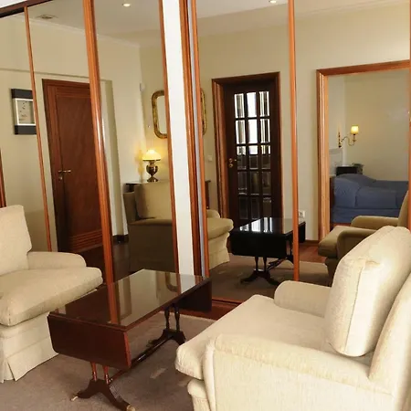 An Uninterrupted 180 Overlooking The Atlantic Ocean 度假居