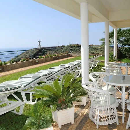 An Uninterrupted 180 Overlooking The Atlantic Ocean Caniço