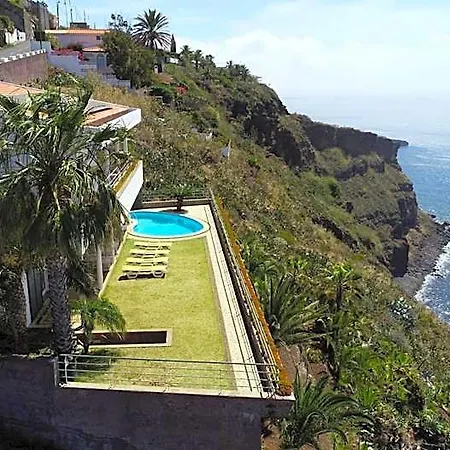 Holiday home An Uninterrupted 180 Overlooking The Atlantic Ocean