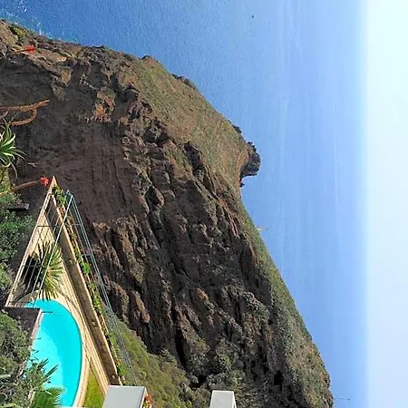 An Uninterrupted 180 Overlooking The Atlantic Ocean