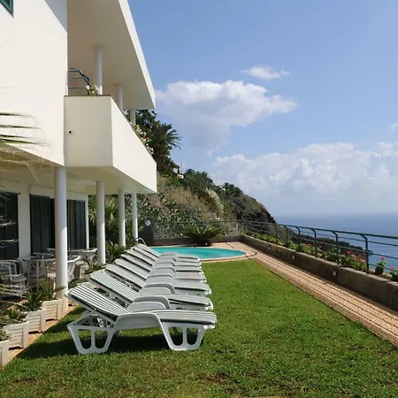 An Uninterrupted 180 Overlooking The Atlantic Ocean Caniço