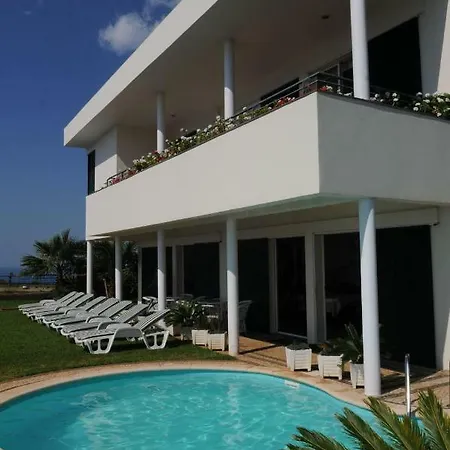 An Uninterrupted 180 Overlooking The Atlantic Ocean * Canico (Madeira)